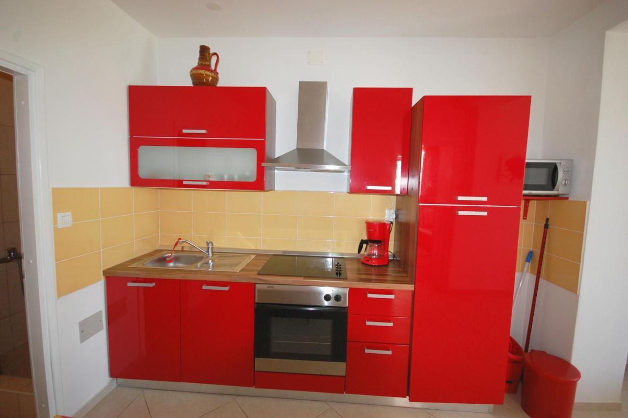 Apartment Blanka By El-Pi Tours Njivice Extérieur photo